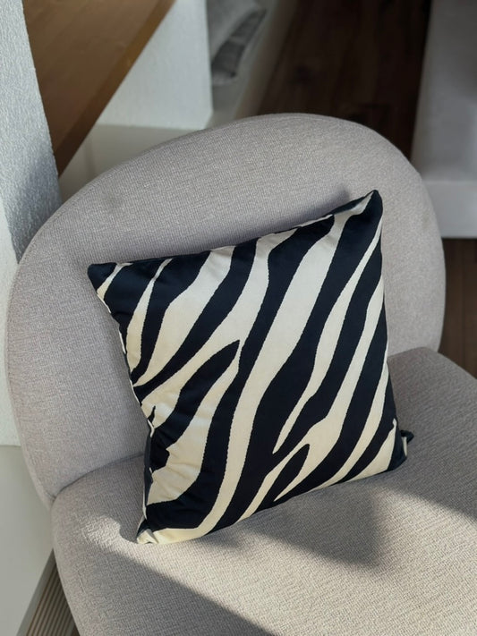 Zebra Kırlent Kılıfı