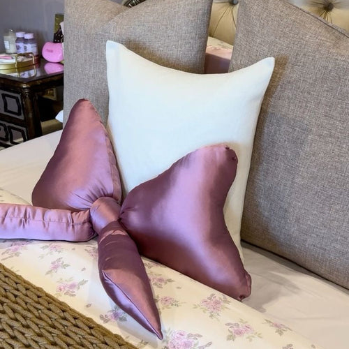 Blush Bow Kırlent