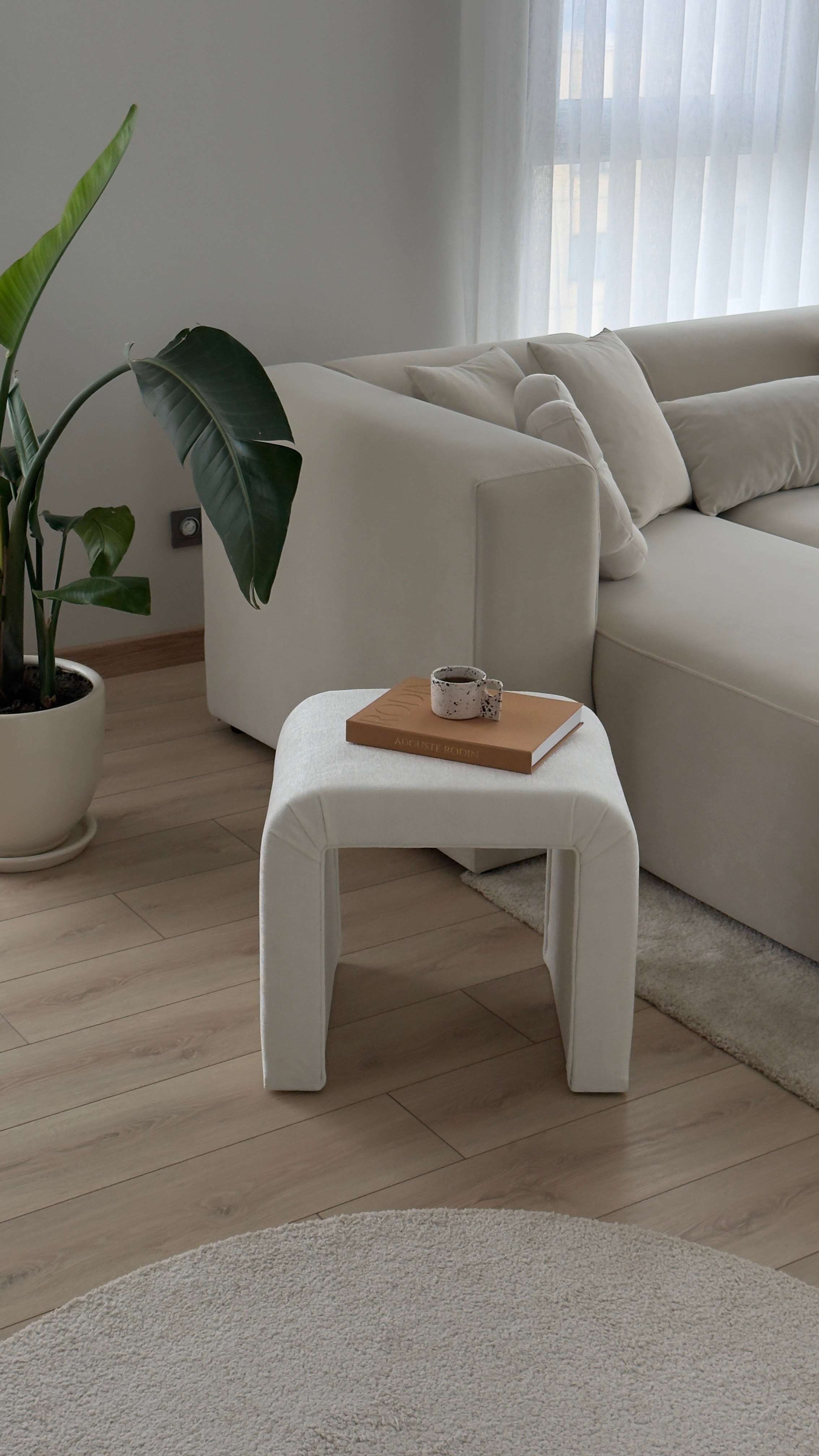 Pearl Stool