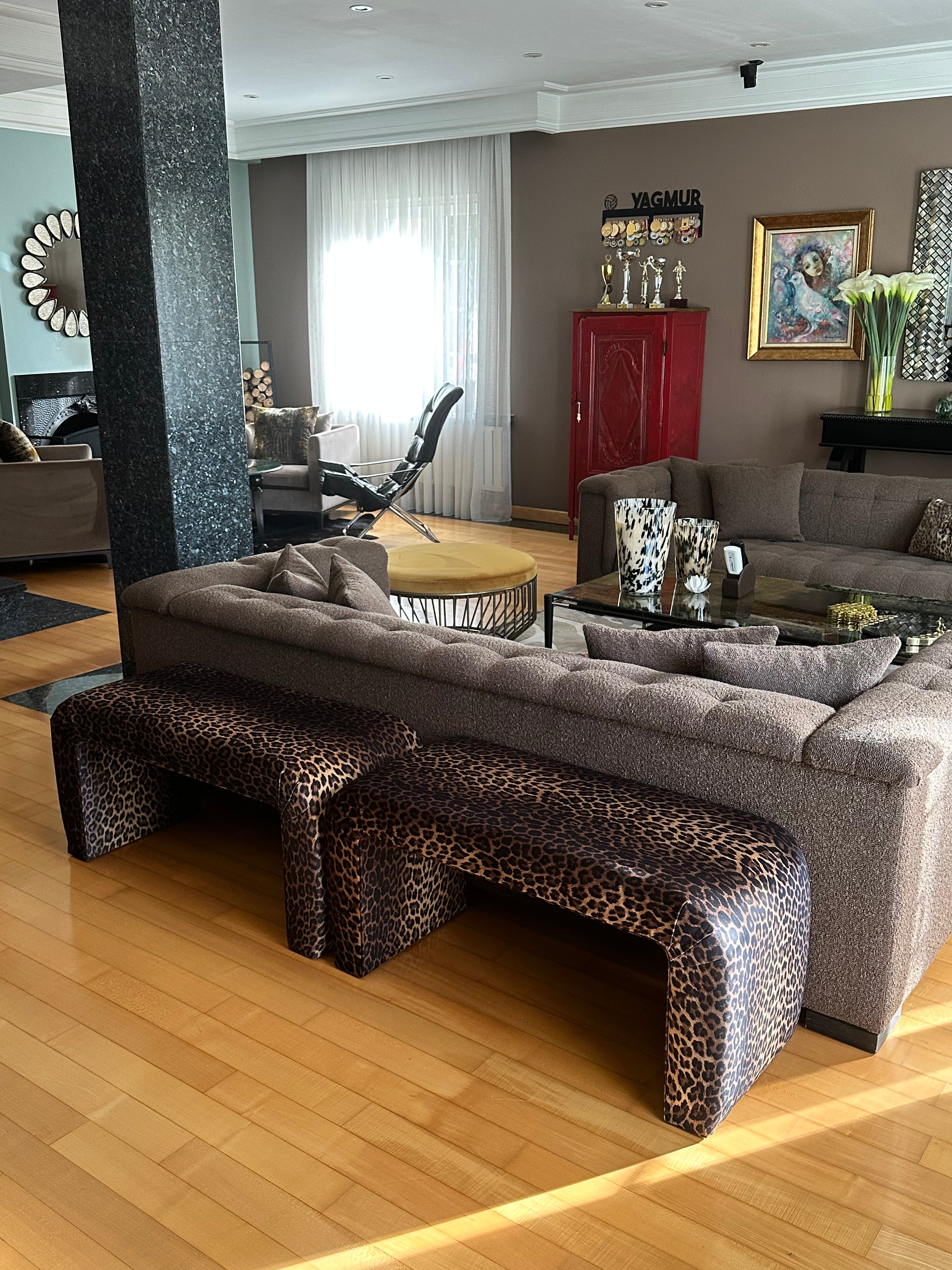 Leopar Velvet Bench